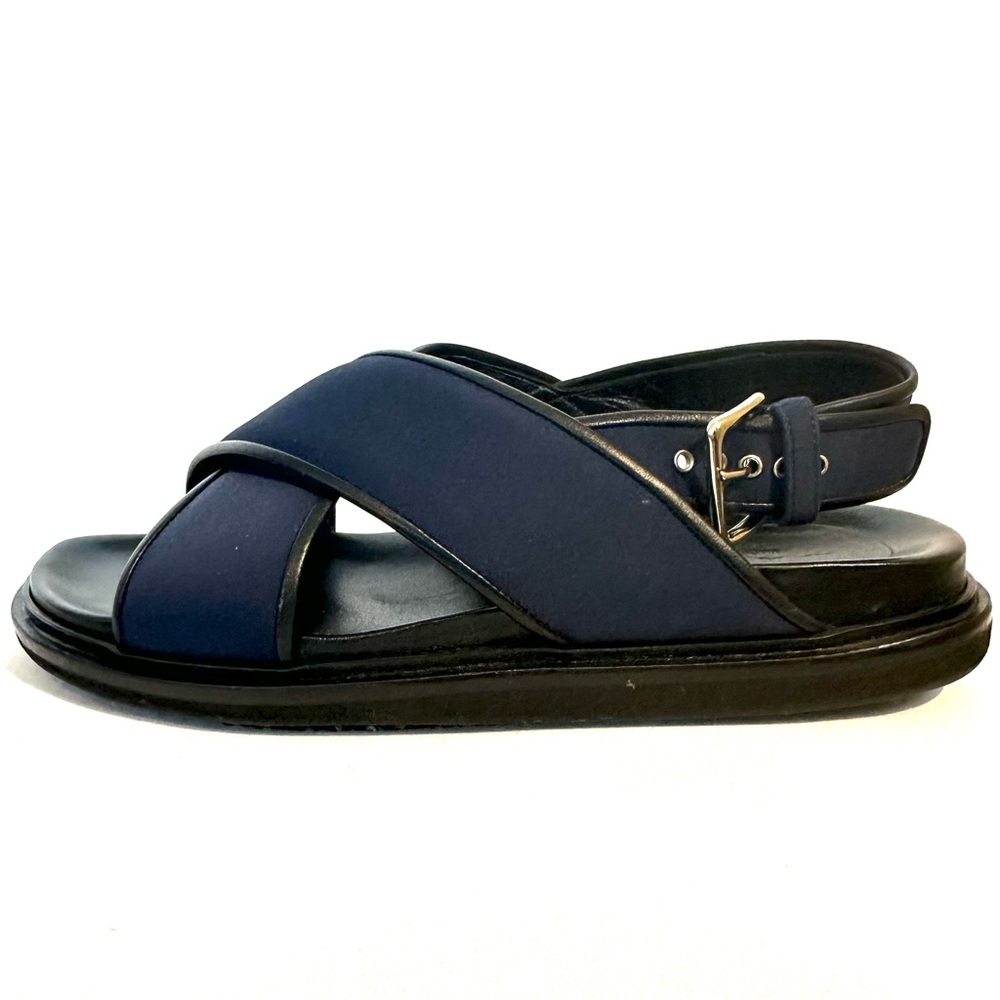 Marni Fussbett leather sandal crisscross low platform in blue and black - Picture 2 of 11